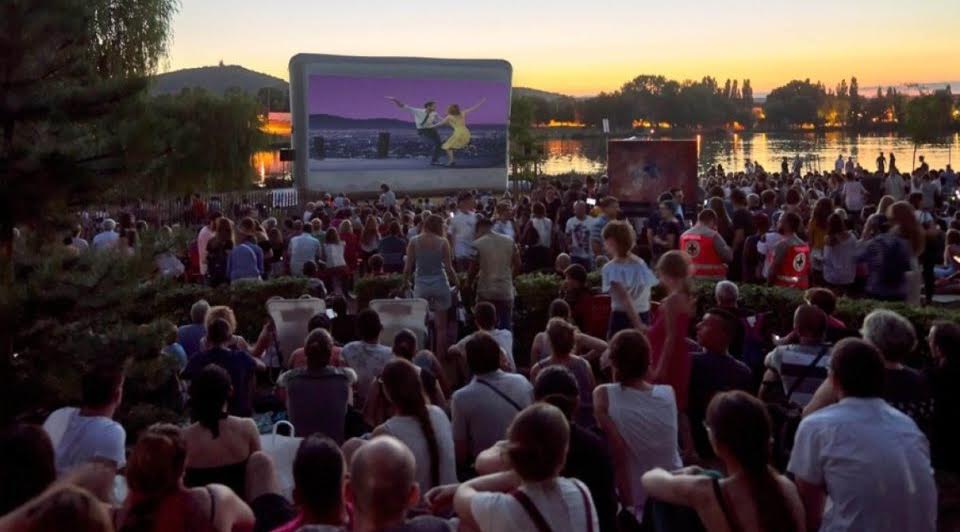 Lancement des séances de cinéma en plein air 2024 - Passeurs d'Images