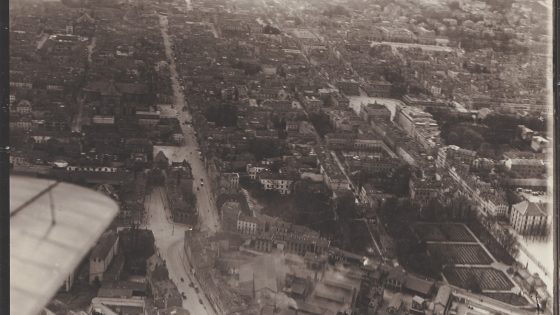 Quelle est cette usine photographiée en 1919 située entre l'avenue du XXe Corps et la rue de l'Île de Corse à Nancy ?